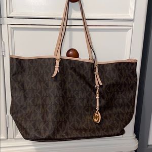 Michael Kors tote